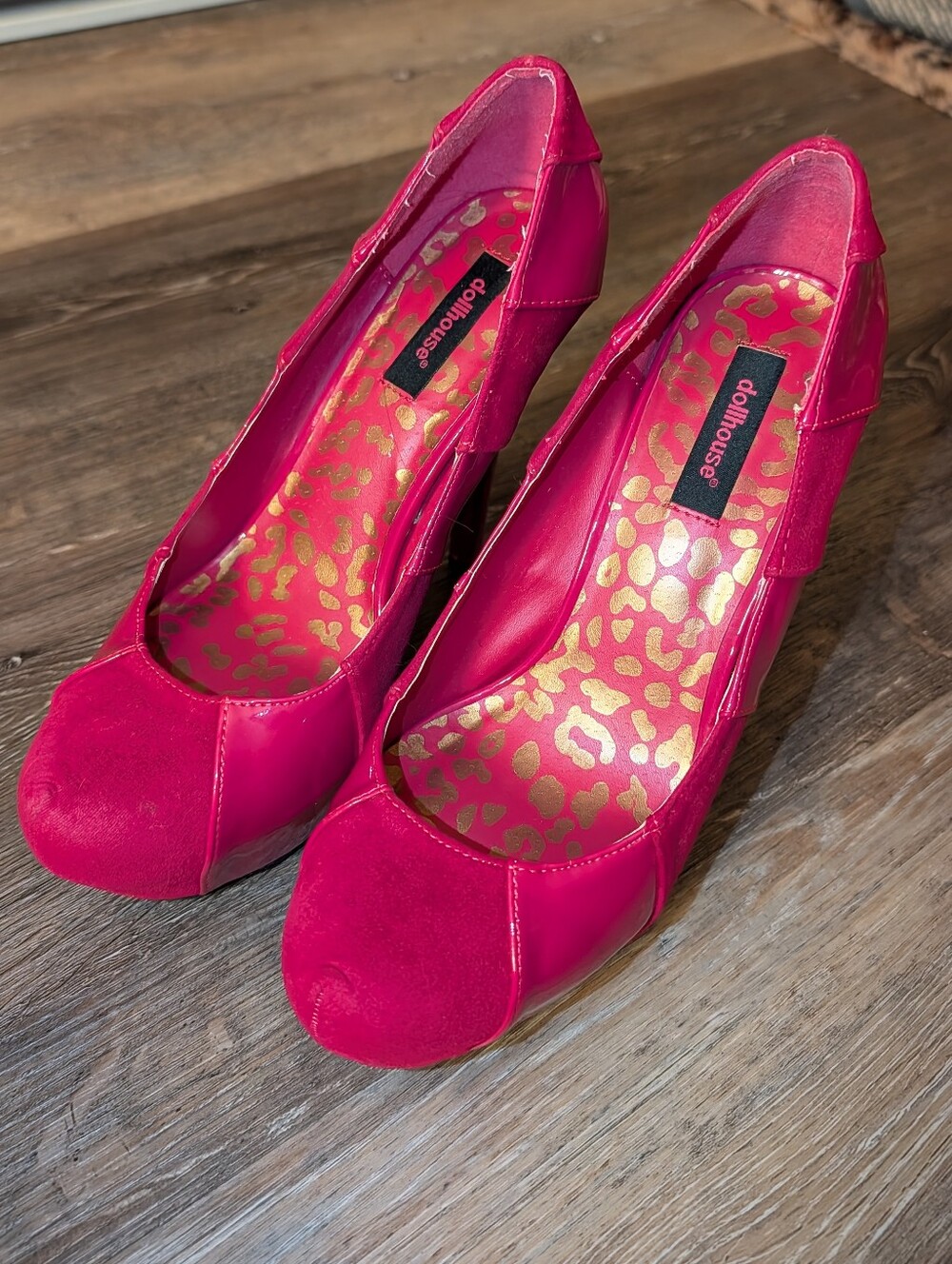 Dollhouse Hot Pink Women's Round-Toe Pumps